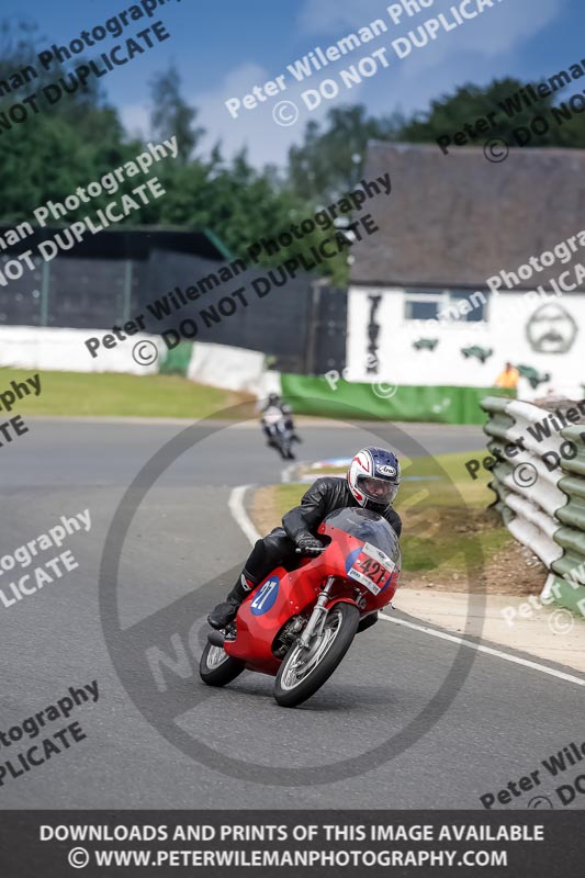 Vintage motorcycle club;eventdigitalimages;mallory park;mallory park trackday photographs;no limits trackdays;peter wileman photography;trackday digital images;trackday photos;vmcc festival 1000 bikes photographs